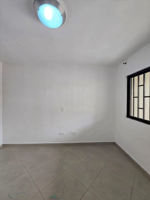 Apartamento de 4 alcobas en venta en Centro, Bello, 123 m² · foto 13 de 24