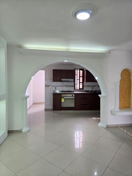 Apartamento de 4 alcobas en venta en Centro, Bello, 123 m² · foto 8 de 24