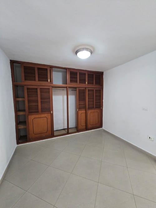 Apartamento de 4 alcobas en venta en Centro, Bello, 123 m² · foto 15 de 24