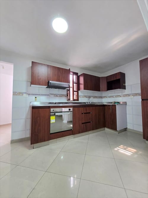 Apartamento de 4 alcobas en venta en Centro, Bello, 123 m² · foto 3 de 24
