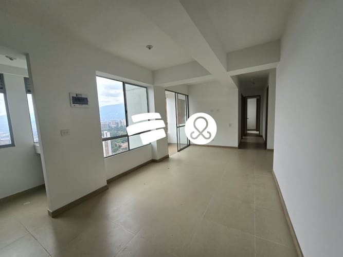 Apartamento de 3 alcobas en venta en Entreamigos, Sabaneta, 66 m² · foto 2 de 13