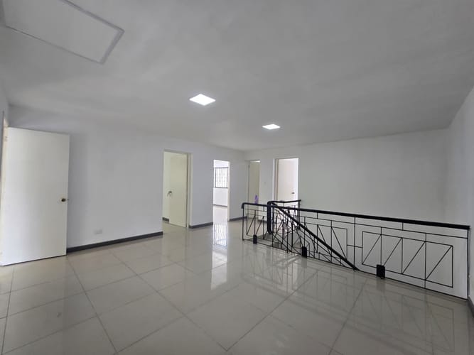 Oficina en arriendo en Belén, Medellín, 180 m² · foto 8 de 18