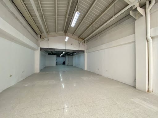 Local en arriendo en San Marcos, Envigado, 255 m² · foto 2 de 14