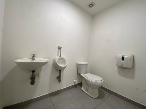 Local en arriendo en San Marcos, Envigado, 255 m² · foto 13 de 14