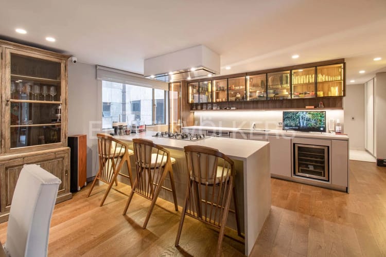Apartamento de 3 alcobas en venta en La Cabrera, Bogotá, 250 m² · foto 7 de 21