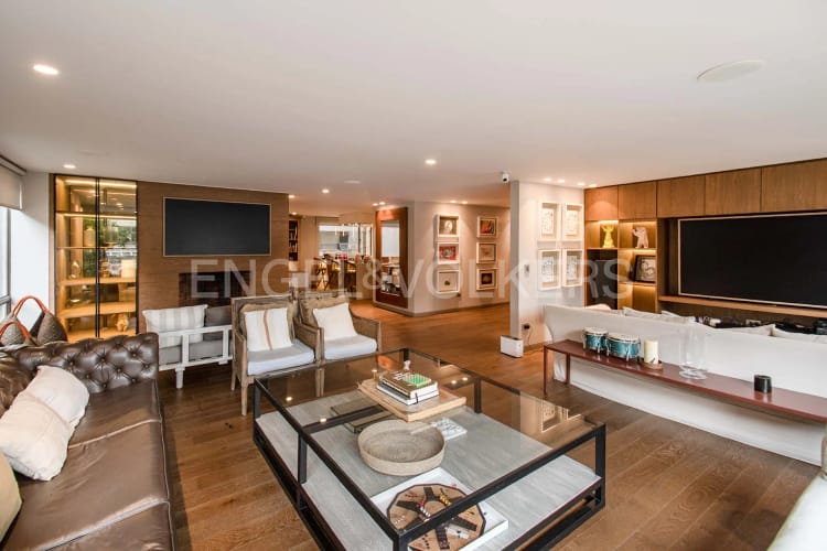 Apartamento de 3 alcobas en venta en La Cabrera, Bogotá, 250 m² · foto 3 de 21