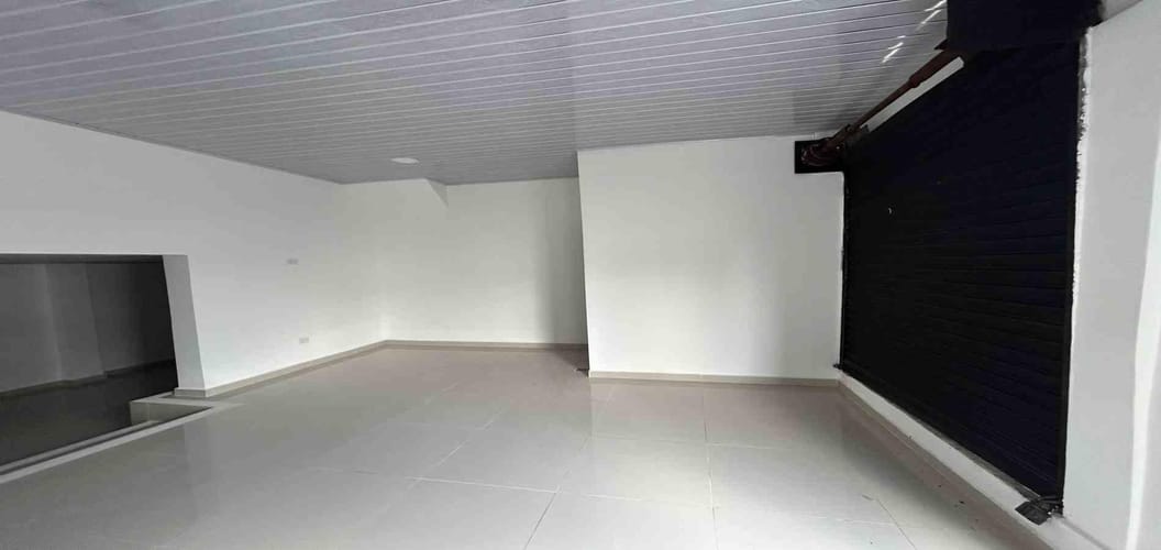 Local en arriendo en Sector Lago Uribe, Pereira, 50 m² · foto 2 de 12