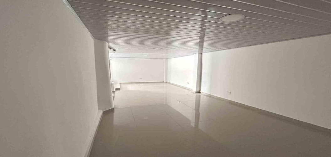Local en arriendo en Sector Lago Uribe, Pereira, 50 m² · foto 8 de 12
