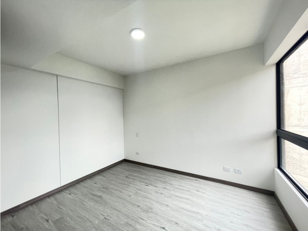 Apartamento en arriendo en Altos Del Poblado, Medellín · foto 12 de 17