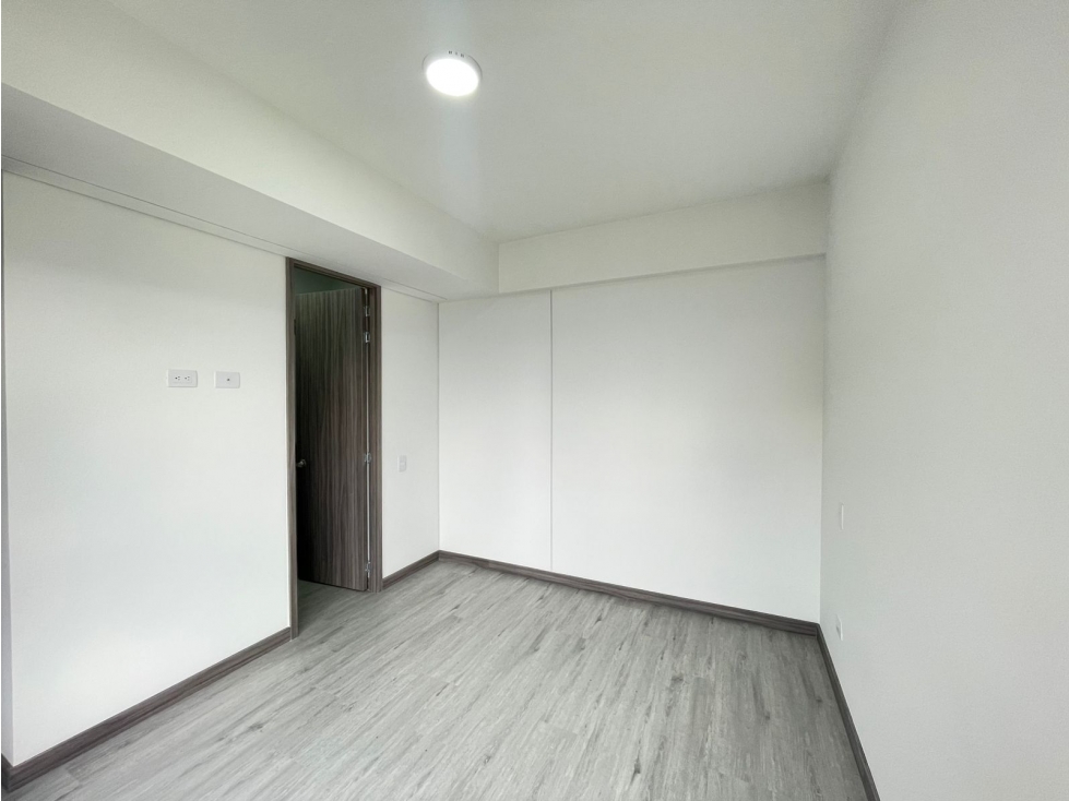 Apartamento en arriendo en Altos Del Poblado, Medellín · foto 17 de 17