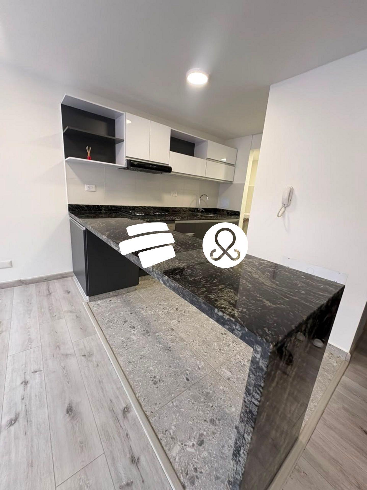 Apartamento en venta en Santa Teresa, Bogotá · foto 4 de 24