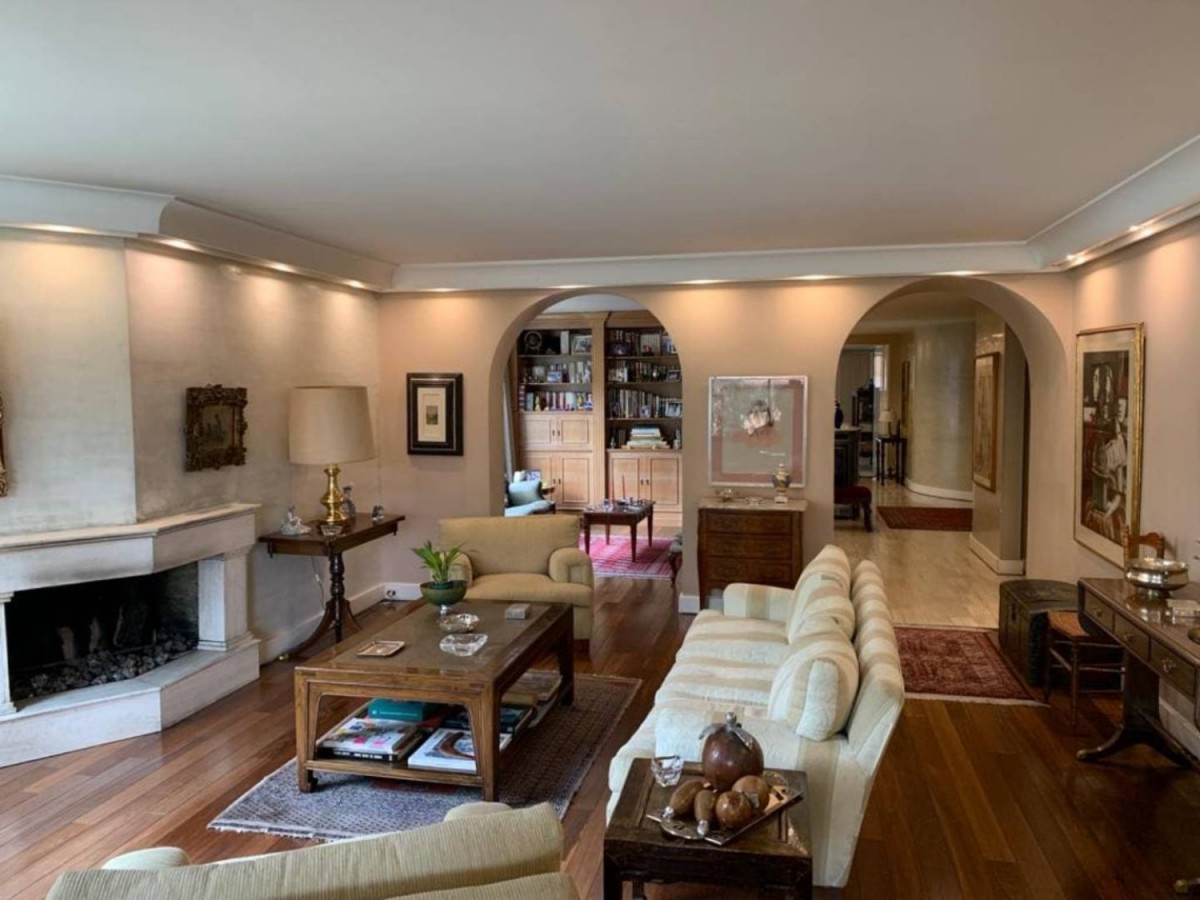 Apartamento en venta en Los Rosales, Bogotá · foto 2 de 24