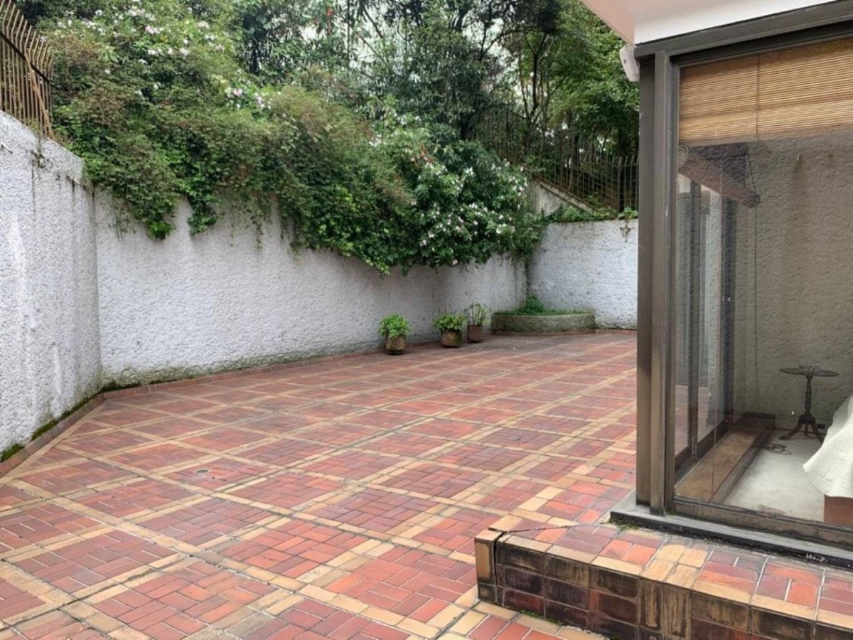 Apartamento en venta en Los Rosales, Bogotá · foto 9 de 24