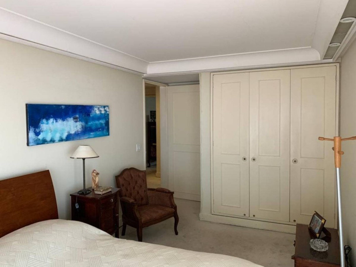 Apartamento en venta en Los Rosales, Bogotá · foto 17 de 24