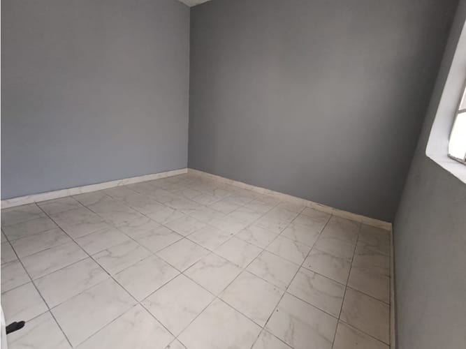 Casa de 6 alcobas en arriendo en Caicedo, Medellín, 250 m² · foto 21 de 24