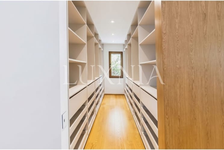 Apartamento de 2 alcobas en venta en Los Rosales, Bogotá, 152 m² · foto 15 de 24