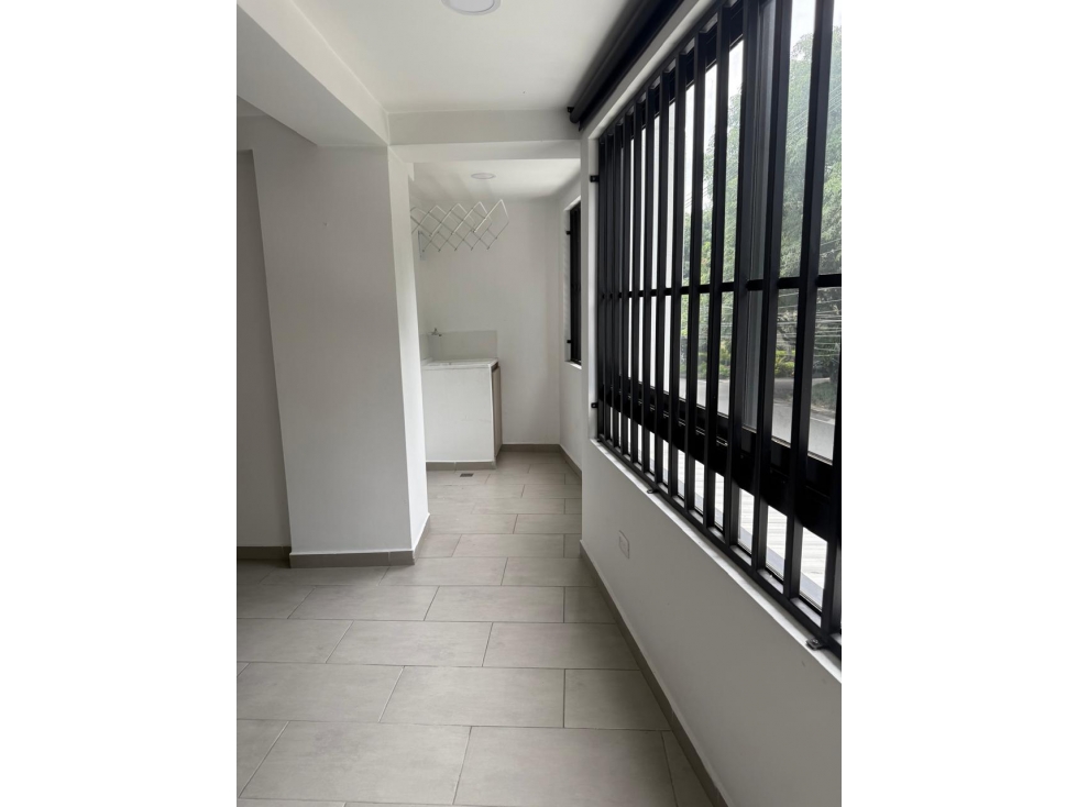 Apartamento en venta en La Almeria, Medellín · foto 11 de 11