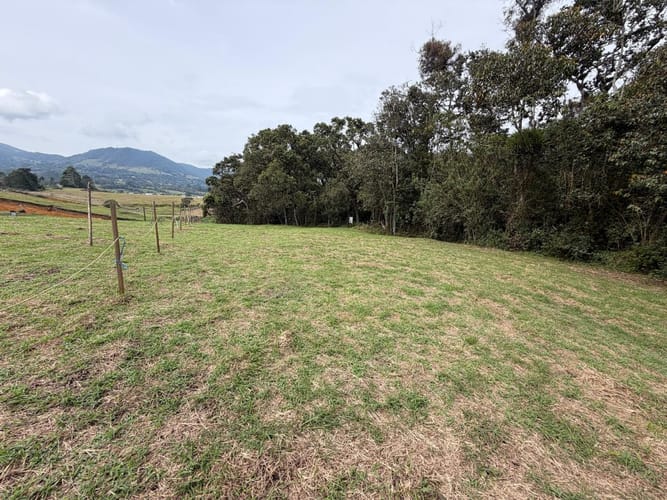 Lote en venta en La Ceja, 1210 m² · foto 12 de 13