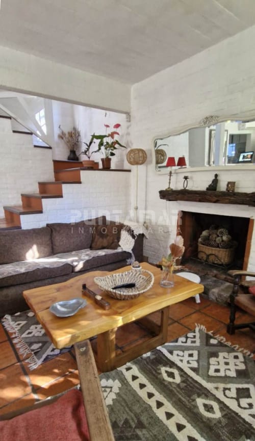 MUY LINDA CASA DE 4 DORMITORIOS EN EL CORAZON DE LA BARRA · Photo 3