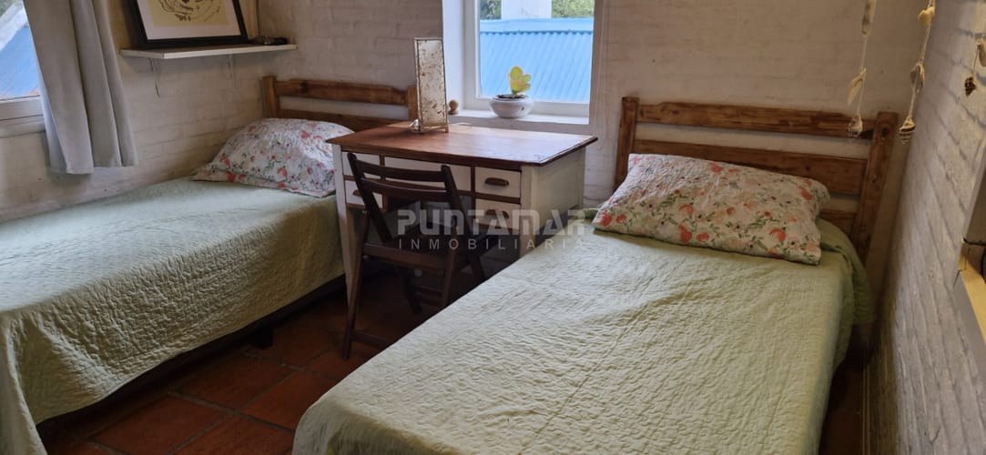MUY LINDA CASA DE 4 DORMITORIOS EN EL CORAZON DE LA BARRA · Photo 8