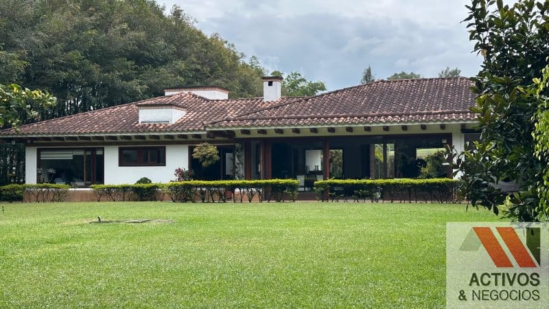 Casa de 3 alcobas en venta en Llano Grande, Rionegro · foto 3 de 22