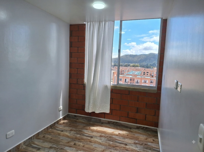 Apartamento de 3 alcobas en arriendo en San Pedro, Madrid, 56 m² · foto 3 de 15