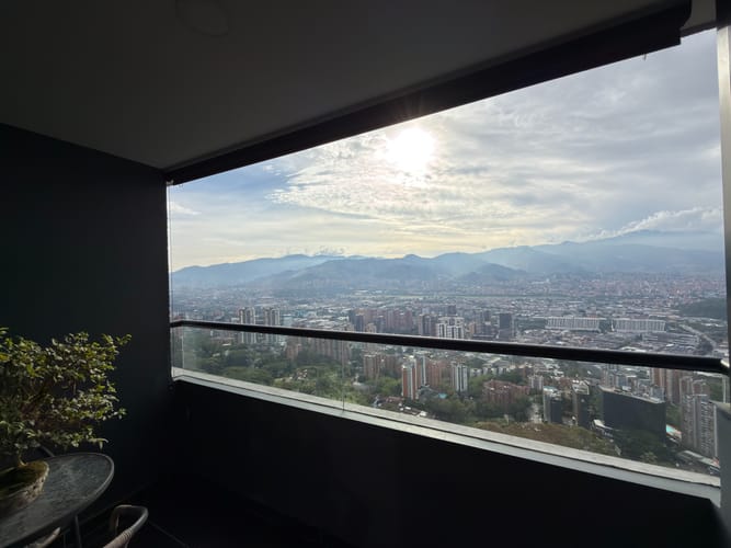 Apartamento de 3 alcobas en venta en Vía Las Palmas, Medellín, 89 m² · foto 5 de 16