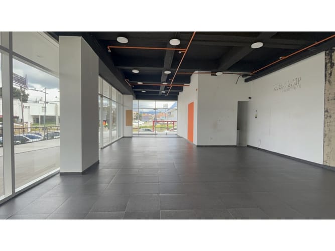 Local en venta en Cataluña, Chía, 97 m² · foto 6 de 18
