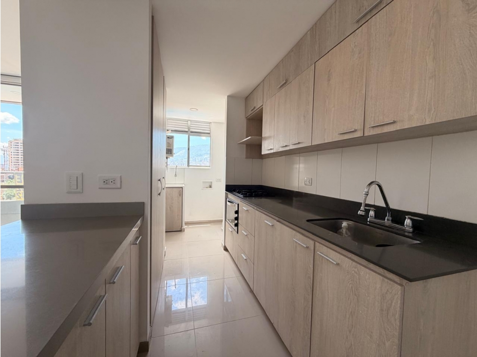 Apartamento en venta en Señorial, Envigado · foto 3 de 23