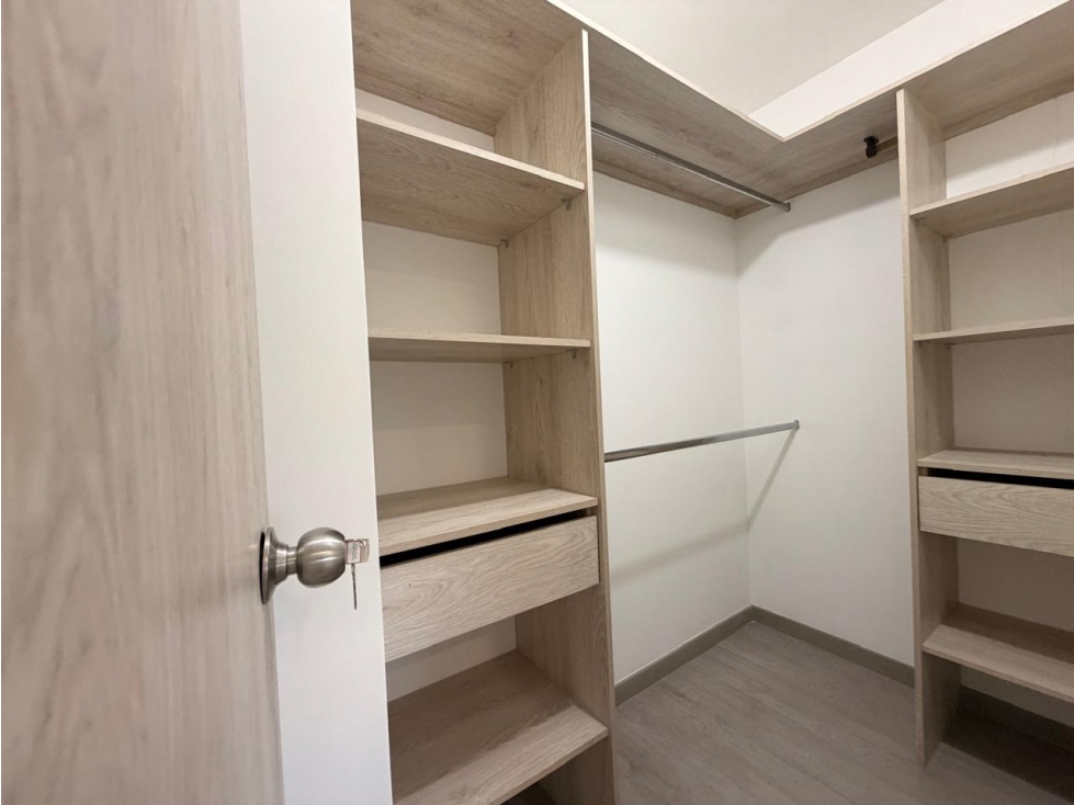 Apartamento en venta en Señorial, Envigado · foto 10 de 23
