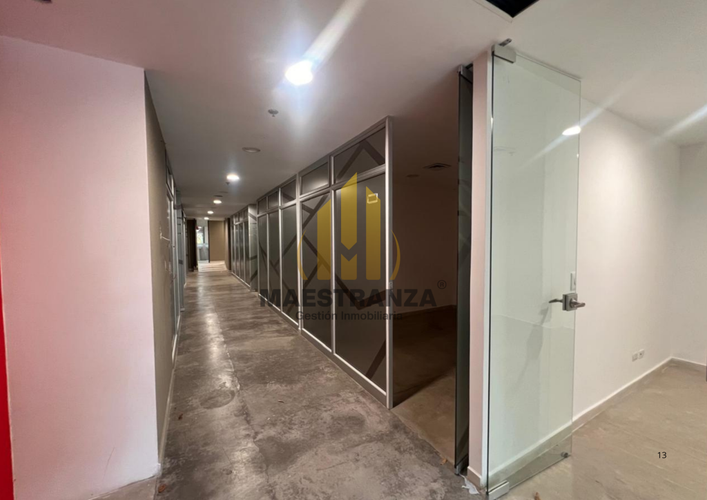 Local en arriendo en Castropol, Medellín, 508 m² · foto 11 de 21