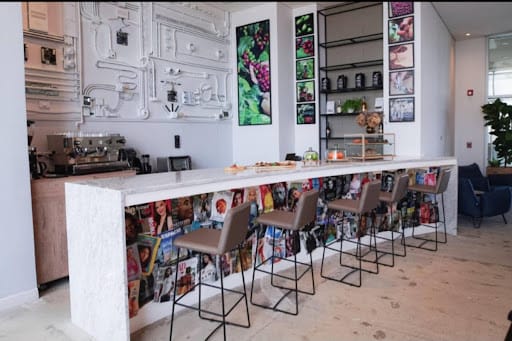 Local en venta en Bocagrande, Cartagena, 373 m² · foto 2 de 4