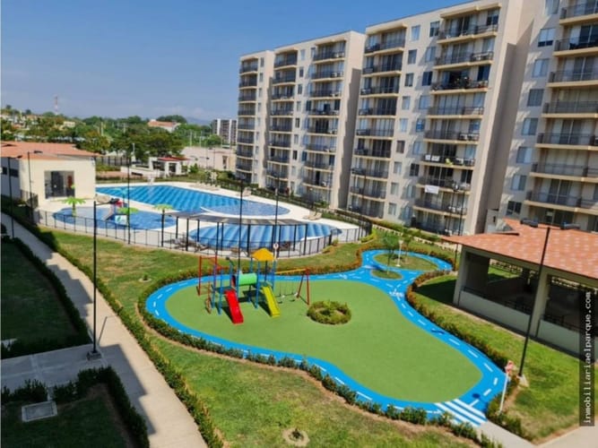 Apartamento de 2 alcobas en venta en Las Palmas, Ricaurte, 58 m² · foto 2 de 23