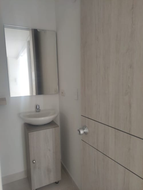 Apartamento de 2 alcobas en venta en Las Palmas, Ricaurte, 58 m² · foto 9 de 23