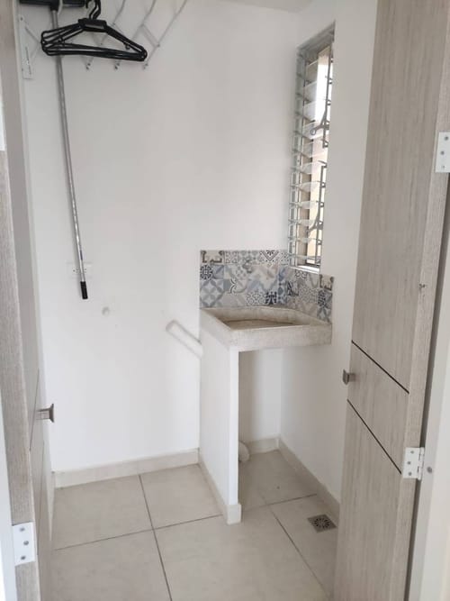 Apartamento de 2 alcobas en venta en Las Palmas, Ricaurte, 58 m² · foto 17 de 23