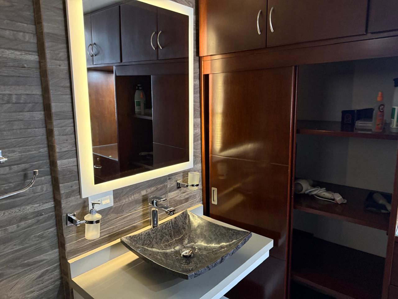 Apartamento en venta en Santa Barbara, Bogotá · foto 7 de 8