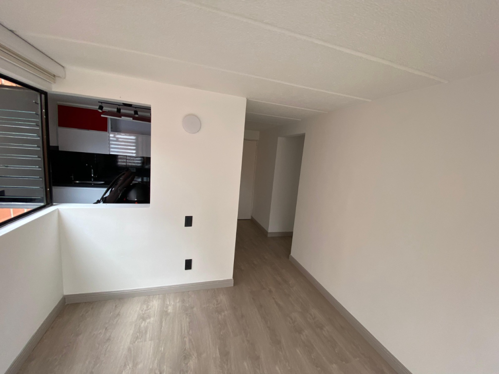 Apartamento en venta en Bolivia, Bogotá · foto 3 de 12