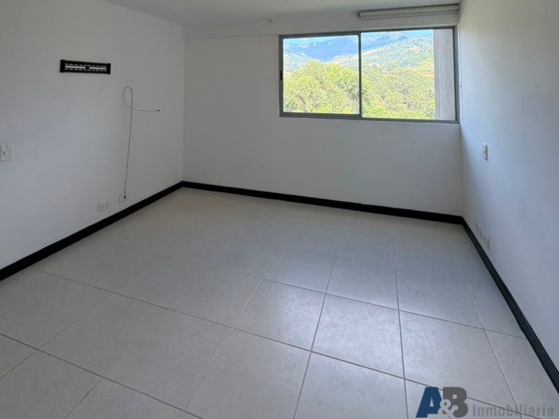 Apartamento en arriendo en La Castellana, Medellín · foto 9 de 17