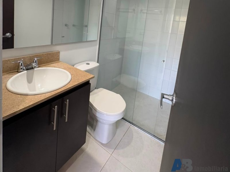 Apartamento en arriendo en La Castellana, Medellín · foto 12 de 17