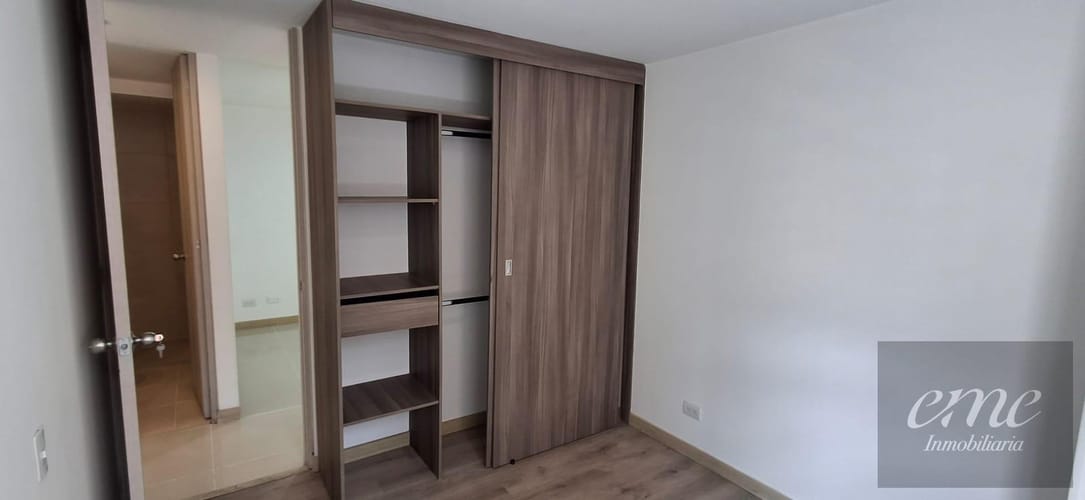 Apartamento de 3 alcobas en arriendo en Villa Santa Teresa, Sabaneta, 87 m² · foto 9 de 24