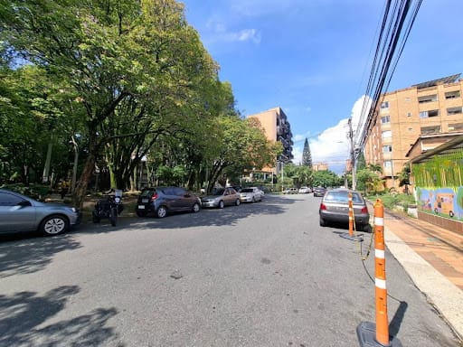 Casa de 4 alcobas en venta en Laureles, Medellín, 225 m² · foto 18 de 21