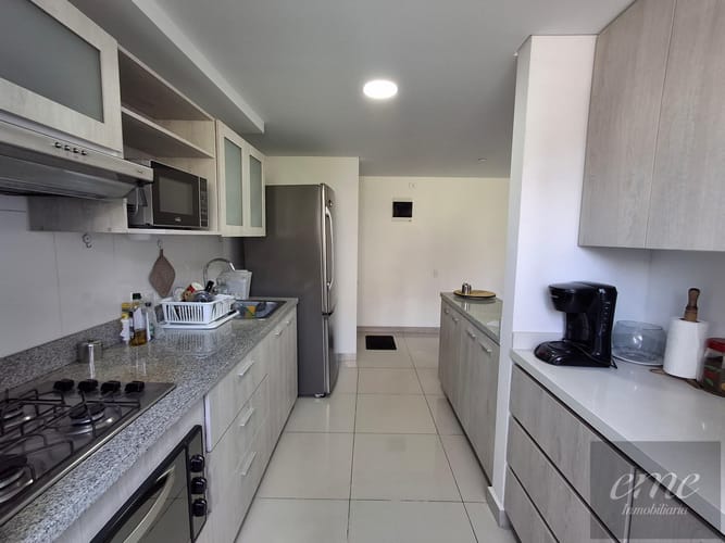 Apartamento de 3 alcobas en arriendo en Villa Santa Teresa, Sabaneta, 98 m² · foto 5 de 18