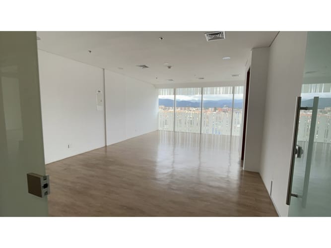 Oficina en venta en Cataluña, Chía, 45 m² · foto 3 de 15