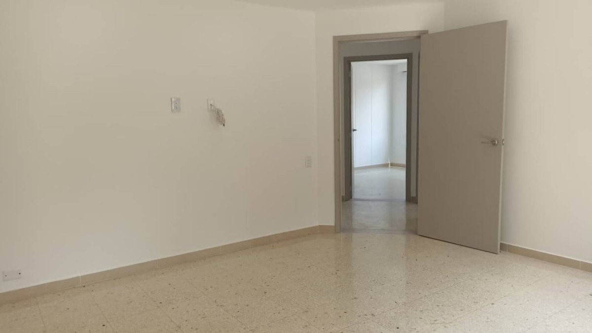 Apartamento en venta en El Poblado, Medellín · foto 3 de 23