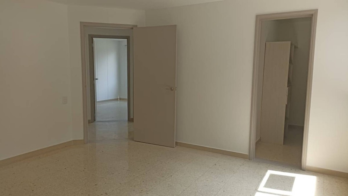 Apartamento en venta en El Poblado, Medellín · foto 5 de 23