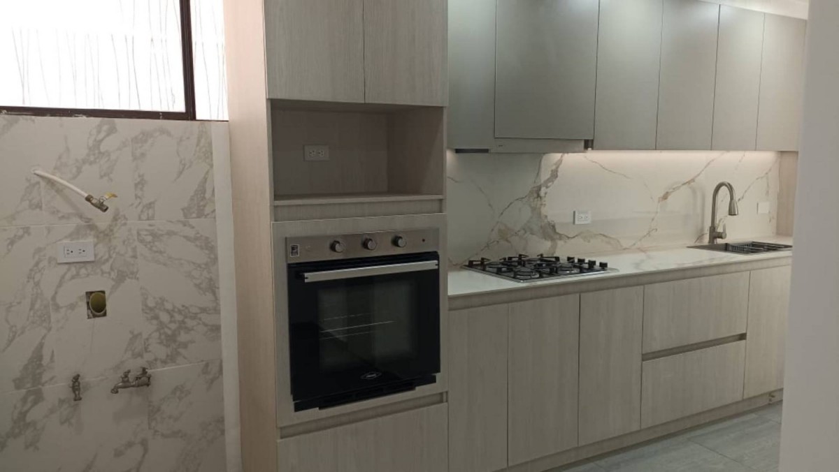 Apartamento en venta en El Poblado, Medellín · foto 8 de 23