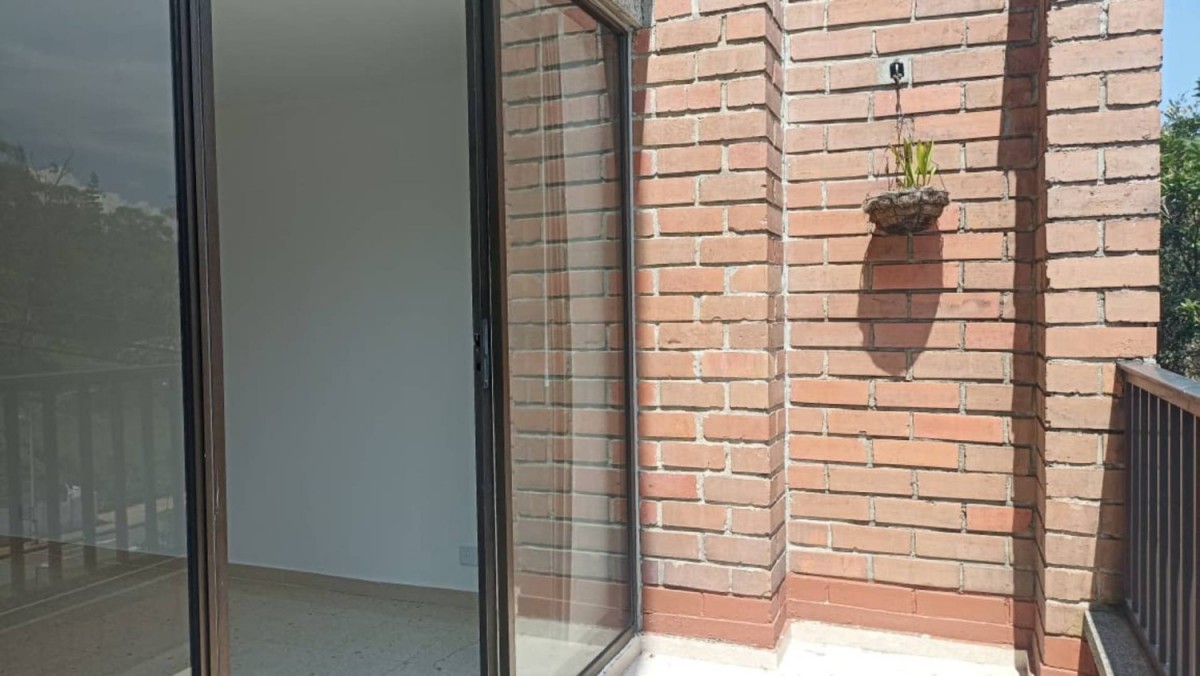 Apartamento en venta en El Poblado, Medellín · foto 14 de 23