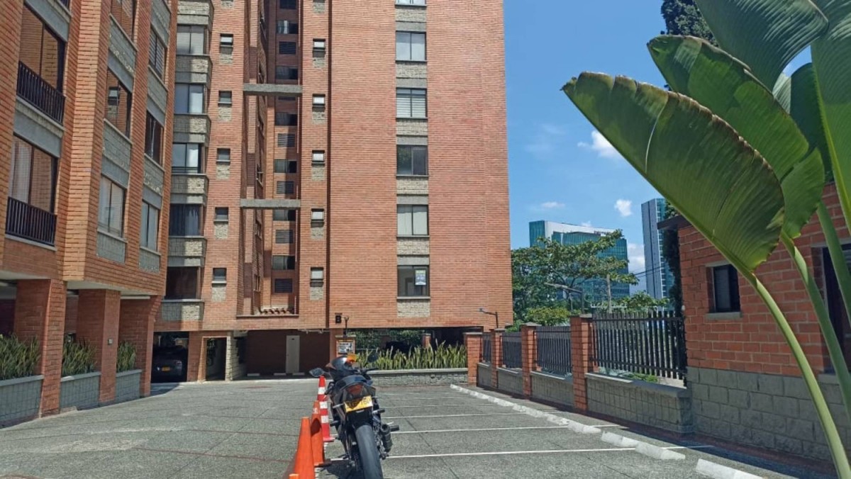 Apartamento en venta en El Poblado, Medellín · foto 19 de 23