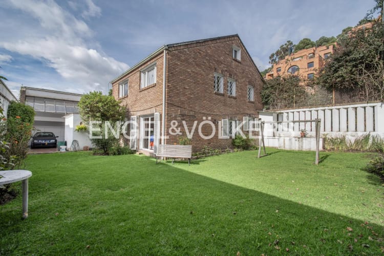 Casa de 3 alcobas en venta en Santa Barbara Alta, Bogotá, 786 m² · foto 2 de 7