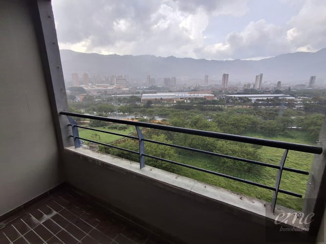 Apartamento de 3 alcobas en venta en Bello, 64 m² · foto 7 de 19